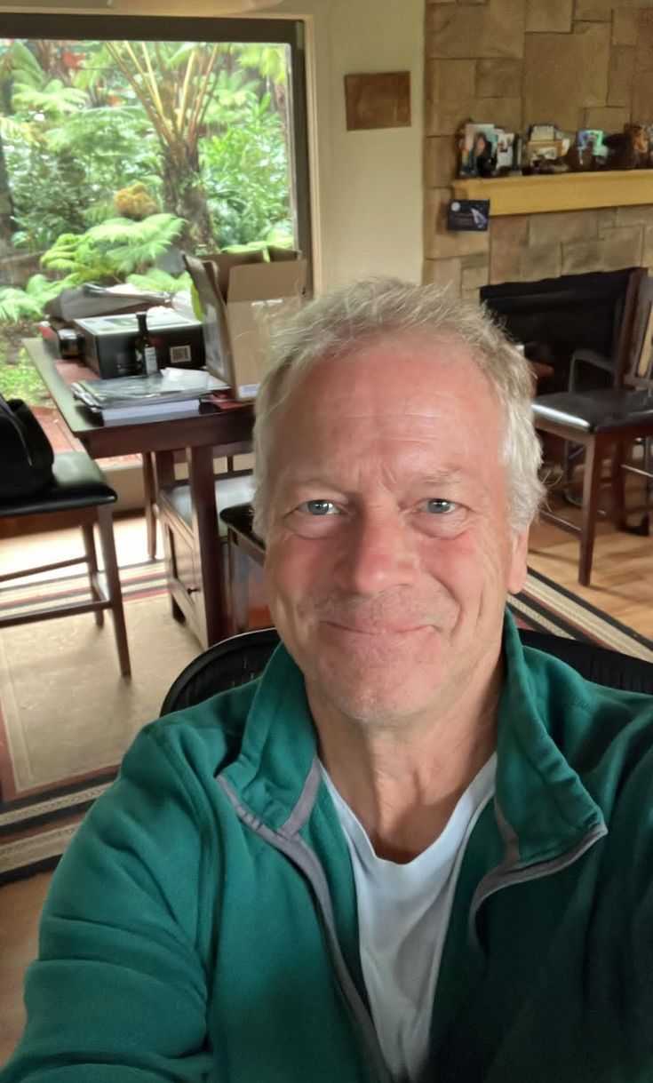 <h1><strong>Even Her Touch Doesn't Work? These Men Fixed It</strong></h1>