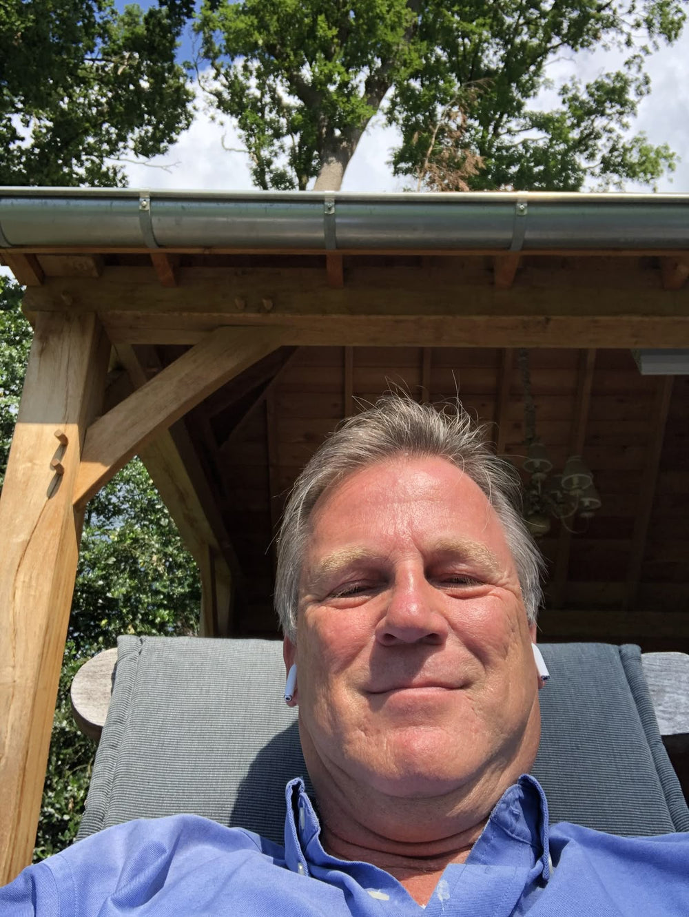 <h1><strong>Even Her Touch Doesn't Work? These Men Fixed It</strong></h1>